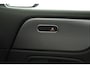 Mercedes-Benz B-klasse B200 Business Solution Automaat / LED / Navigatie  / Lichtmetaal