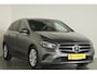 Mercedes-Benz B-klasse B200 Business Solution Automaat / LED / Navigatie  / Lichtmetaal
