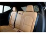 Volvo XC40 1.5 T4 Recharge 155kW/211pk DCT7 Inscription PANORAMADAK + HARMAN/KARDON + EL.TREKHAAK + CRUISE + NAPPA LEER + NAVI SENSUS + BLIS + LANE ASSIST + EL.STOELEN + STUUR-&STOELVERWARMING V&A + 360 CAMERA + KEYLESS + PARKSENSOREN V&A + 19” LM-VELGEN!!