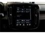 Volvo XC40 1.5 T4 Recharge 155kW/211pk DCT7 Inscription PANORAMADAK + HARMAN/KARDON + EL.TREKHAAK + CRUISE + NAPPA LEER + NAVI SENSUS + BLIS + LANE ASSIST + EL.STOELEN + STUUR-&STOELVERWARMING V&A + 360 CAMERA + KEYLESS + PARKSENSOREN V&A + 19” LM-VELGEN!!