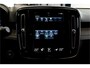 Volvo XC40 1.5 T4 Recharge 155kW/211pk DCT7 Inscription PANORAMADAK + HARMAN/KARDON + EL.TREKHAAK + CRUISE + NAPPA LEER + NAVI SENSUS + BLIS + LANE ASSIST + EL.STOELEN + STUUR-&STOELVERWARMING V&A + 360 CAMERA + KEYLESS + PARKSENSOREN V&A + 19” LM-VELGEN!!