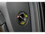 Volvo XC40 1.5 T4 Recharge 155kW/211pk DCT7 Inscription PANORAMADAK + HARMAN/KARDON + EL.TREKHAAK + CRUISE + NAPPA LEER + NAVI SENSUS + BLIS + LANE ASSIST + EL.STOELEN + STUUR-&STOELVERWARMING V&A + 360 CAMERA + KEYLESS + PARKSENSOREN V&A + 19” LM-VELGEN!!