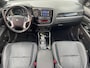 Mitsubishi Outlander 2.4 PHEV Instyle | Lederen Bekleding| Stoel en stuurverwarming| Schuif-kanteldak| Adaptieve cruise control