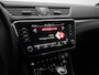 Skoda Superb Combi 1.5 TSI 150 pk DSG ACT Sportline Business | Panoramadak | Geheugenstoelen | Rondomzicht camera | Matrix LED | Stuur-/achterbankverwarming