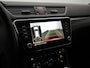Skoda Superb Combi 1.5 TSI 150 pk DSG ACT Sportline Business | Panoramadak | Geheugenstoelen | Rondomzicht camera | Matrix LED | Stuur-/achterbankverwarming