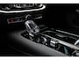 Volvo V60 2.0 T6 Plug-in hybrid AWD Plus Dark | Panoramadak | Semi Elek. trekhaak | 360° camera | Harman Kardon audio | Verwarmde voorruit | Adapt. Cruise Control | Voor -en achterstoelen verwambaar | Verwarmbaar stuurwiel | Elek. Bed. stoelen met Memory | Glazen pook | Blind Spot | Google Maps navigatie |
