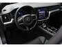 Volvo V60 2.0 T6 Plug-in hybrid AWD Plus Dark | Panoramadak | Semi Elek. trekhaak | 360° camera | Harman Kardon audio | Verwarmde voorruit | Adapt. Cruise Control | Voor -en achterstoelen verwambaar | Verwarmbaar stuurwiel | Elek. Bed. stoelen met Memory | Glazen pook | Blind Spot | Google Maps navigatie |