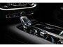 Volvo V60 2.0 T6 Plug-in hybrid AWD Plus Dark | Panoramadak | Semi Elek. trekhaak | 360° camera | Harman Kardon audio | Verwarmde voorruit | Adapt. Cruise Control | Voor -en achterstoelen verwambaar | Verwarmbaar stuurwiel | Elek. Bed. stoelen met Memory | Glazen pook | Blind Spot | Google Maps navigatie |