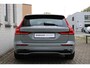 Volvo V60 2.0 T6 Plug-in hybrid AWD Plus Dark | Panoramadak | Semi Elek. trekhaak | 360° camera | Harman Kardon audio | Verwarmde voorruit | Adapt. Cruise Control | Voor -en achterstoelen verwambaar | Verwarmbaar stuurwiel | Elek. Bed. stoelen met Memory | Glazen pook | Blind Spot | Google Maps navigatie |