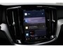 Volvo V60 2.0 T6 Plug-in hybrid AWD Plus Dark | Panoramadak | Semi Elek. trekhaak | 360° camera | Harman Kardon audio | Verwarmde voorruit | Adapt. Cruise Control | Voor -en achterstoelen verwambaar | Verwarmbaar stuurwiel | Elek. Bed. stoelen met Memory | Glazen pook | Blind Spot | Google Maps navigatie |