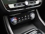 MG ZS MG EV Luxury 45 kWh | Cruise Control | Achteruitrijcamera | Dodehoekdetectie | Trekhaak | Panoramadak | Apple Carplay/ Android Auto |