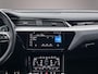 Audi Q8 e-tron 50 quattro S Edition 95 kWh 340 PK | Panoramadak | Head-Up | Comfortsleutel | 21-Inch | Matrix | Stoel/stuurverwarming | Ambient-Lightning |