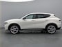 Alfa Romeo Tonale SUV Veloce 280 pk Automaat | Navigatie | Elektrisch Glazen Panoramadak | Rondomzicht Camera | Lederen Bekleding | Voorstoelen Verwarmd | Premium Audio | Matrix LED Koplampen | Elektrische Achterklep met Sensor | 20" Lichtmetalen Velgen | Apple Carplay/Android Auto |