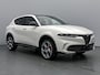 Alfa Romeo Tonale SUV Veloce 280 pk Automaat | Navigatie | Elektrisch Glazen Panoramadak | Rondomzicht Camera | Lederen Bekleding | Voorstoelen Verwarmd | Premium Audio | Matrix LED Koplampen | Elektrische Achterklep met Sensor | 20" Lichtmetalen Velgen | Apple Carplay/Android Auto |