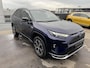 Toyota RAV4 2.5 Plug-in Hybrid AWD Bi-Tone Plus Limited Incl: Dode hoek detectie - AppleCarPlay/AndroidAuto, Stoel en Stuurverwarming, LM velgen, Parkeer hulp camera