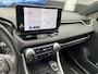 Toyota RAV4 2.5 Plug-in Hybrid AWD Bi-Tone Plus Limited Incl: Dode hoek detectie - AppleCarPlay/AndroidAuto, Stoel en Stuurverwarming, LM velgen, Parkeer hulp camera