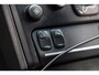 Volvo XC90 2.5 T5 Limited Edition Youngtimer I NL Auto I NAP I 7 Zits I Leder I Trekhaak I Climate I Cruise I Stoelverwarming
