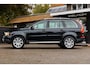 Volvo XC90 2.5 T5 Limited Edition Youngtimer I NL Auto I NAP I 7 Zits I Leder I Trekhaak I Climate I Cruise I Stoelverwarming
