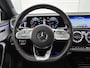Mercedes-Benz A-klasse A 180 Automaat Business Solution AMG | Premium Pakket | Nightpakket | Panoramadak | Sfeerverlichting | Stoelverwarming | Keyless-Go | Multibeam LED | Parktronic met camera