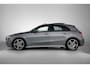 Mercedes-Benz A-klasse A 180 Automaat Business Solution AMG | Premium Pakket | Nightpakket | Panoramadak | Sfeerverlichting | Stoelverwarming | Keyless-Go | Multibeam LED | Parktronic met camera