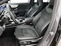 Mercedes-Benz A-klasse A 180 Automaat Business Solution AMG | Premium Pakket | Nightpakket | Panoramadak | Sfeerverlichting | Stoelverwarming | Keyless-Go | Multibeam LED | Parktronic met camera
