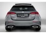 Mercedes-Benz A-klasse A 180 Automaat Business Solution AMG | Premium Pakket | Nightpakket | Panoramadak | Sfeerverlichting | Stoelverwarming | Keyless-Go | Multibeam LED | Parktronic met camera