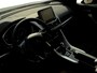 Mitsubishi Eclipse Cross 2.4 PHEV Executive Apple Carplay/Android Auto , stoel en stuur verwarming , cruise control adaptief , camera , trekhaak , navigatiesysteem , lichtmetalen velgen 18" , electronic climate controle , enz
