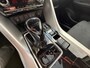 Mitsubishi Eclipse Cross 2.4 PHEV Executive Apple Carplay/Android Auto , stoel en stuur verwarming , cruise control adaptief , camera , trekhaak , navigatiesysteem , lichtmetalen velgen 18" , electronic climate controle , enz