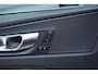 Volvo XC60 2.0 T5 AWD Inscription | Panoramadak | Luchtvering | Trekhaak | Electrisch bedienbare bestuurdersstoel | Stoelverwarming | Keyless Entry