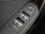 Renault Captur 1.3 TCe 140 R.S. Line Automaat / 1500kg Trekgewicht / Pack winter / Pack Cruising / Apple Carplay Android Auto / Stuur-, Stoel en Voorruitverwarming / Adaptief CC / Achteruitrijcamera / Keyless Entry/Start / Dealer onderhouden /