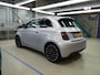 Fiat 500e La Prima 42 kWh 3 Fase | Vol-Leder | Stoelverwarming | Full-LED | Chrome | Adaptive Cruise | Achteruitrijcamera | Dodehoek-Detectie | !!