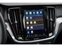 Volvo V60 2.0 T6 Plug-in hybrid AWD Plus Dark | Trekhaak | Adaptive Cruise Control | Panoramadak | 360 Camera | Harman/Kardon | Stuurverwarming | Stoelverwarming voor & achter | Power Seats | Sportstoelen |