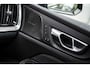 Volvo V60 2.0 T6 Plug-in hybrid AWD Plus Dark | Trekhaak | Adaptive Cruise Control | Panoramadak | 360 Camera | Harman/Kardon | Stuurverwarming | Stoelverwarming voor & achter | Power Seats | Sportstoelen |