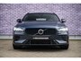 Volvo V60 2.0 T6 Plug-in hybrid AWD Plus Dark | Trekhaak | Adaptive Cruise Control | Panoramadak | 360 Camera | Harman/Kardon | Stuurverwarming | Stoelverwarming voor & achter | Power Seats | Sportstoelen |