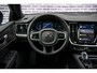 Volvo V60 2.0 T6 Plug-in hybrid AWD Plus Dark | Trekhaak | Adaptive Cruise Control | Panoramadak | 360 Camera | Harman/Kardon | Stuurverwarming | Stoelverwarming voor & achter | Power Seats | Sportstoelen |