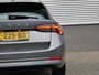 Skoda Octavia Combi 1.0 e-TSI 110pk DSG Business Edition | Elektrisch bedienbare achterklep | Trekhaak uitklapbaar | Voorstoelen verwarmd
