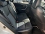 Toyota RAV4 2.5 Hybrid Bi-Tone ALL-SEASON PARK-SENSOREN LEDER NAVI STOEL/STUURVERW 360-CAMERA ELEK-STOEL ELEK-ACHTERKLEP BLIND-SPOT JBL-AUDIO