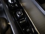 Volvo XC60 2.0 T8 Twin Engine AWD Inscription / 407pk / ERAD vervangen / Trekhaak / Panorama dak / Stoelverwarming /