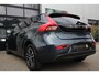 Volvo V40 2.0 T2 Momentum - NAVI - CRUISE - GROOTLICHT ASS - LED - PDC - STOEL VERW - VERW VOORUIT