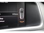 Volvo V40 2.0 T2 Momentum - NAVI - CRUISE - GROOTLICHT ASS - LED - PDC - STOEL VERW - VERW VOORUIT