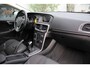 Volvo V40 2.0 T2 Momentum - NAVI - CRUISE - GROOTLICHT ASS - LED - PDC - STOEL VERW - VERW VOORUIT