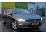 Volvo V60 2.0 D3 Nordic+ .. nl auto NAP apk 09-10-2026 dealer onderhouden * isofix* lm* trekhaak*