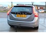 Volvo V60 2.0 D3 Nordic+ .. nl auto NAP apk 09-10-2026 dealer onderhouden * isofix* lm* trekhaak*