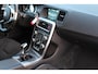 Volvo V60 2.0 D3 Nordic+ .. nl auto NAP apk 09-10-2026 dealer onderhouden * isofix* lm* trekhaak*