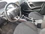 Peugeot 2008 Active 1.2 VTi 82 pk AUTOMAAT - hoge instap - airco - trekhaak - cruise