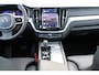 Volvo XC60 T6 Plug-in hybrid AWD Plus Dark | Schuif/kanteldak | El. Trekhaak | 360 Camera | Verw. Voorstoelen & stuurwiel
