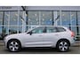 Volvo XC60 T6 Plug-in hybrid AWD Plus Dark | Schuif/kanteldak | El. Trekhaak | 360 Camera | Verw. Voorstoelen & stuurwiel
