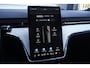 Volvo EX90 Twin Motor Performance Ultra 7p. 111 kWh | Lidar | Bowers & Wilkins Audio | Luchtvering | 22" Inch Velgen | Massage Stoelen | 360 Camera | Gelamineerde Zijruiten | Glazen Dak | Head-Up Display