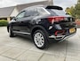 Volkswagen T-Roc DSG 1.5 TSI STYLE , NAVIGATIE , ADAPTIVE CRUISE , AFN TREKHAAK , APPLAY/ANDROID , IQ-LIGHT , LED VERLICHTING , VIRTUAL COCKPIT PRO , DRAADLOZE TEL LADER , PRIVACY GLASS , LANE ASSIST , 17 INCH LICHTMETAAL MET ALL SEASON ,