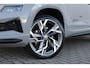 Skoda Karoq 1.5 TSI 150pk DSG Sportline | Panoramadak | Trekhaak | App Connect | Achteruitrijcamera | Stoelverwarming
